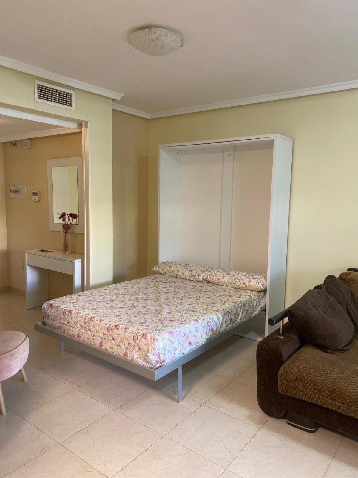 Alberto Romana Apartment *